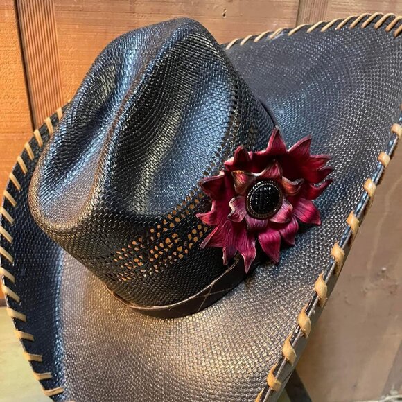 Hand made leather Sunflower - Picture 1 of 2